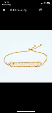 Adjustable pearl bracelet yellow gold