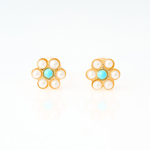 Flat pearl with turquoise on center earrings