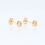 yellow gold stud