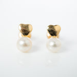 Heart and pearl earing