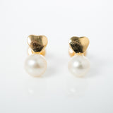 Heart and pearl earing