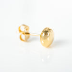 Yellow gold stud earings